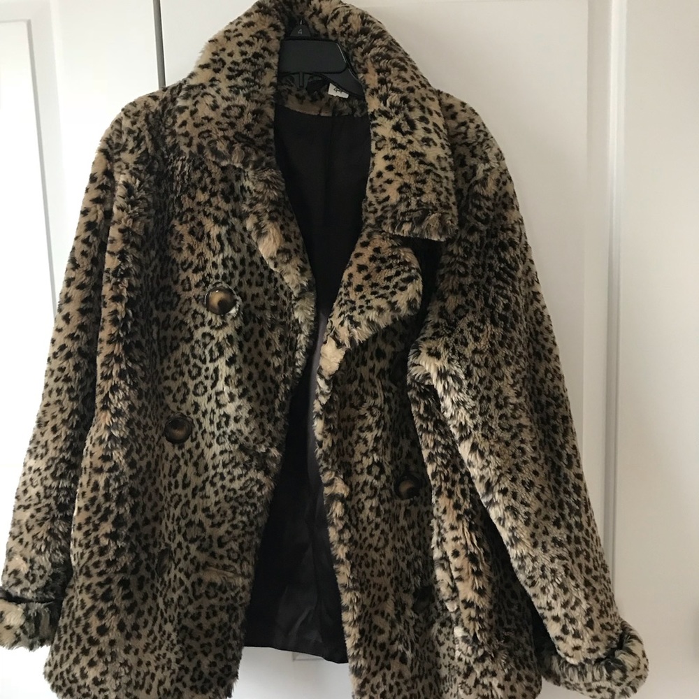 Vintage faux cheetah print fur coat